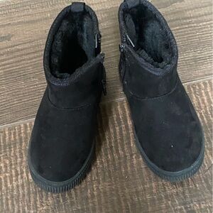 Cat & Jack Black Ugg Type Boots